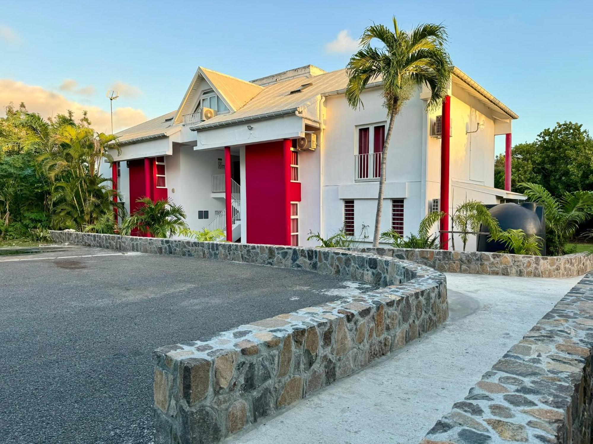 Residence Le Vallon Guadeloupe Parc Piscine Appartements & Studios & Services Hoteliers A La Carte Saint-Francois  Eksteriør billede